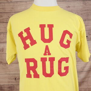 VINTAGE HUG A RUG CARPET DISCOUNT ST CHARLES MO USA SINGLE STITCH TSHIRT XL